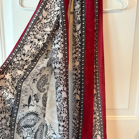 Scarf, Shawl Measures 68”x 32”, Excellent Condition - Picture 1 of 6